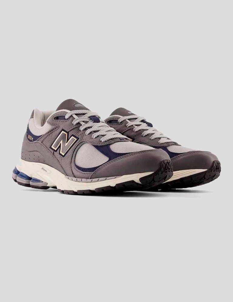 Zapatillas NEW BALANCE 2002r castlerock eclipse gold metallic